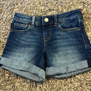 Gap Size 6 Midi Short dark wash